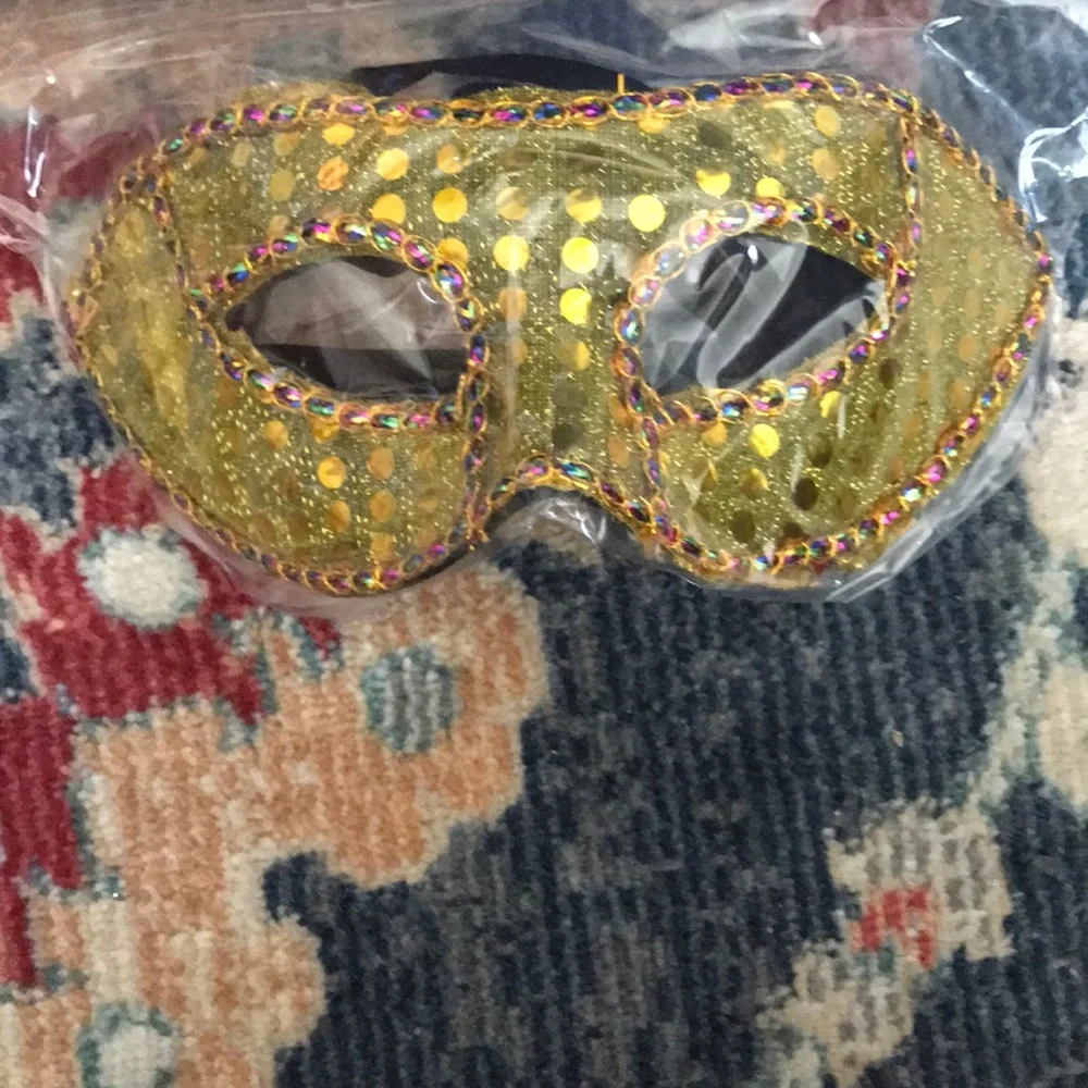 Gold Sequins Masquerade Mask